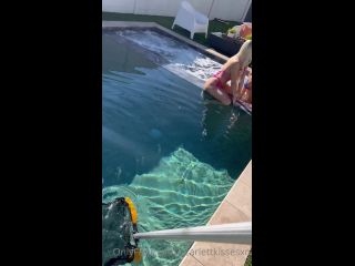 Scarlettkissesxo - Pool JOI download or watch online from keep2share, k2s